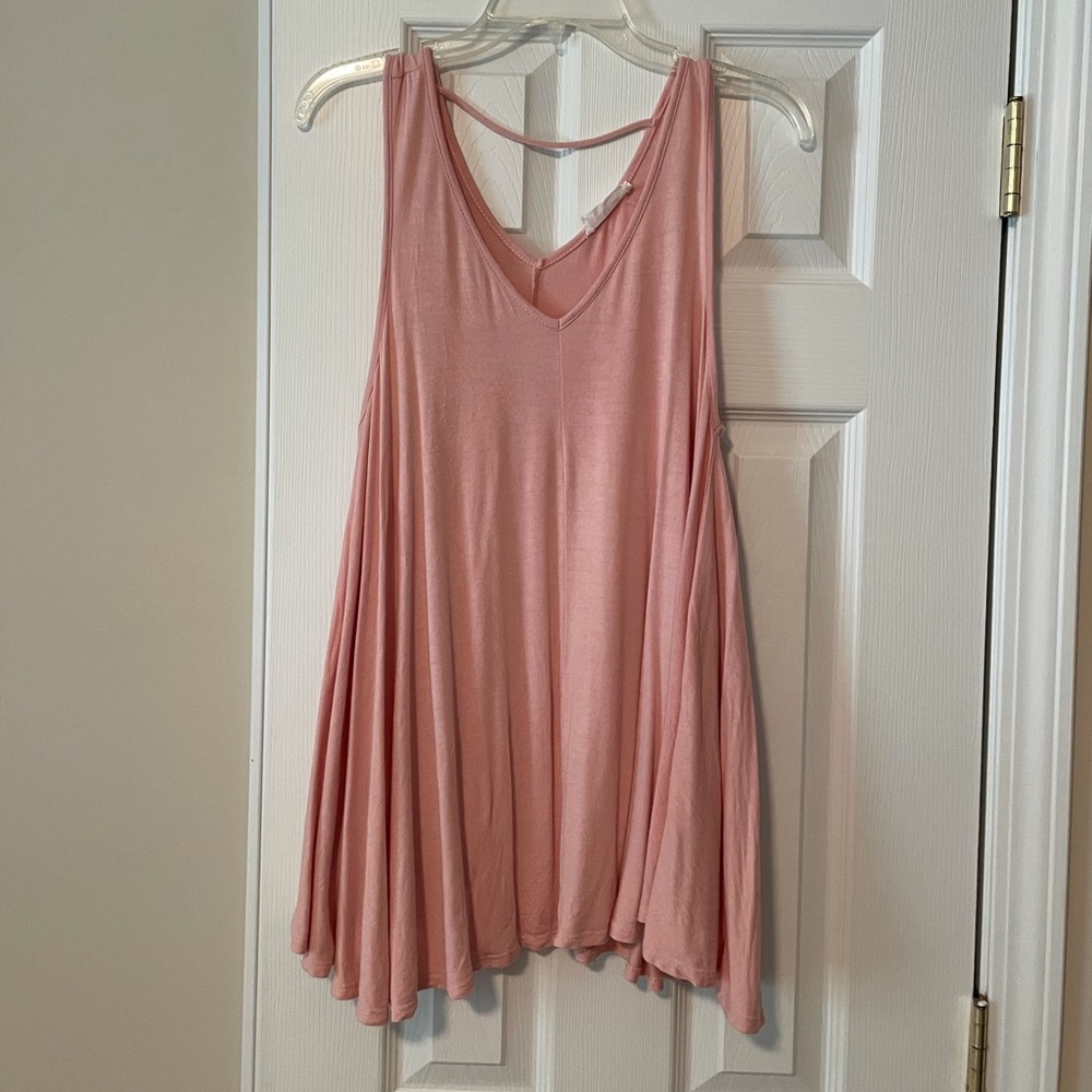 Boutique light pink tank top. Size M.